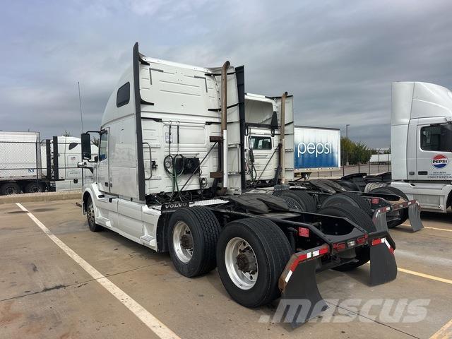 Volvo VNL64T Trækkere