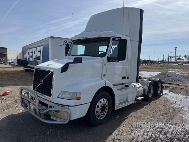 Volvo VNM Trækkere