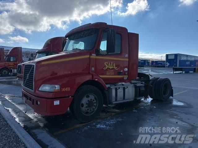 Volvo VNM Trækkere