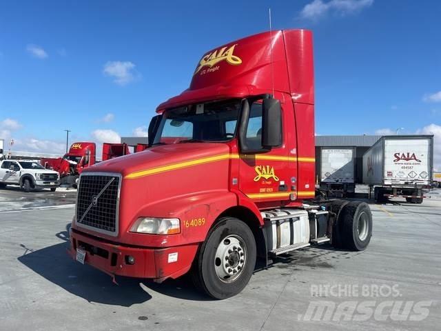 Volvo VNM Trækkere