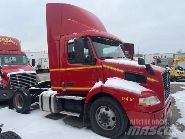 Volvo VNM Trækkere