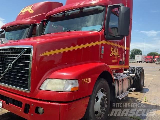 Volvo VNM Trækkere