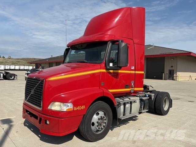 Volvo VNM Trækkere