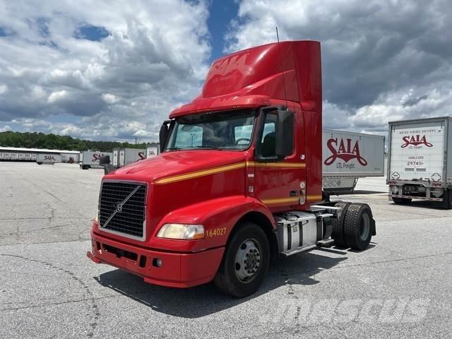 Volvo VNM Trækkere