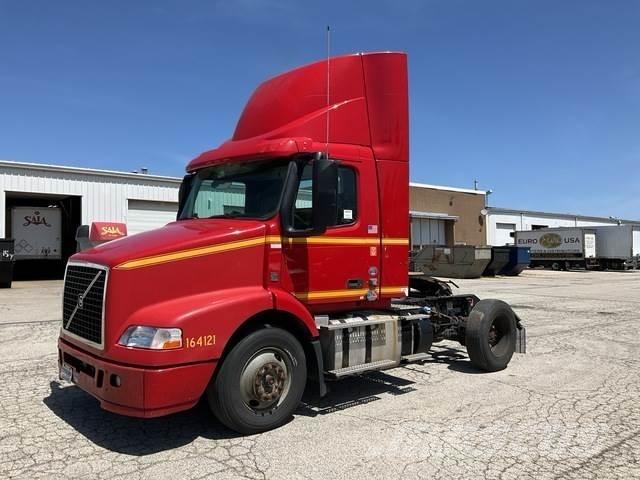 Volvo VNM Trækkere
