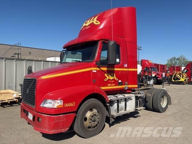 Volvo VNM Trækkere