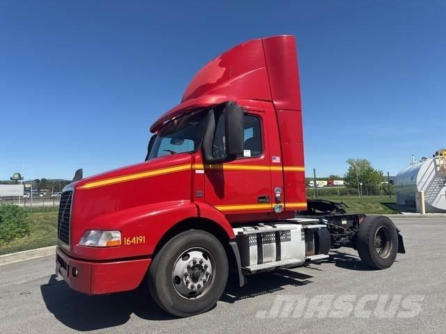 Volvo VNM Trækkere