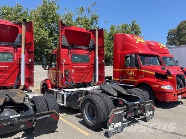 Volvo VNM Trækkere