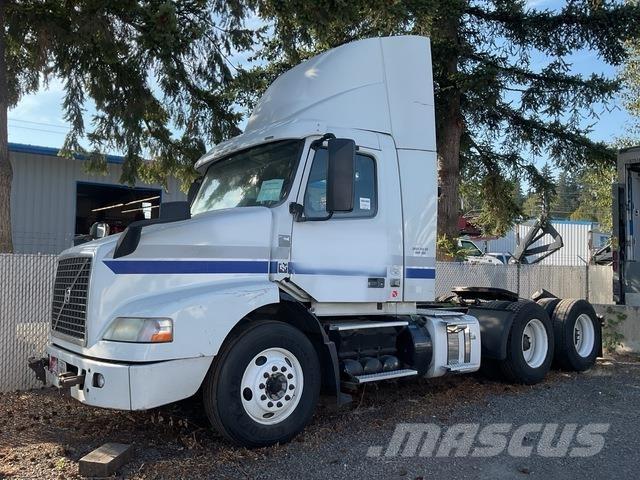 Volvo VNM Trækkere