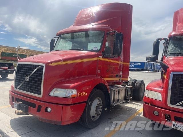 Volvo VNM Trækkere