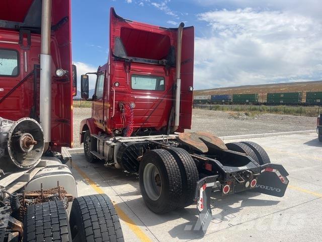 Volvo VNM Trækkere