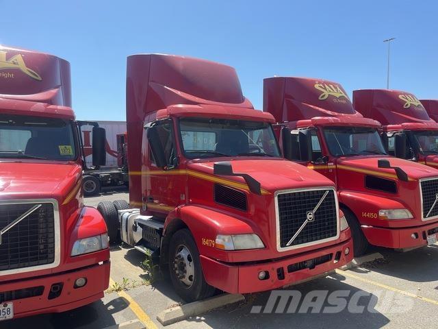 Volvo VNM42T Trækkere