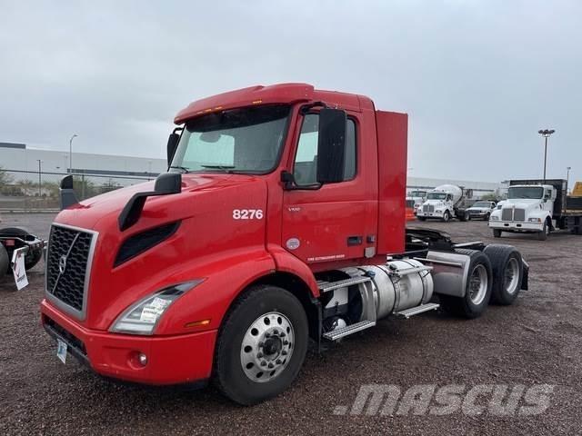 Volvo VNR Trækkere