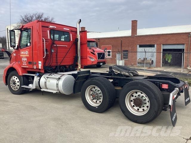 Volvo VNR Trækkere