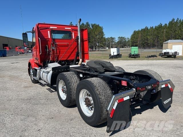 Volvo VNR Trækkere