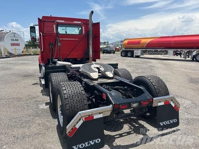 Volvo VNR Trækkere