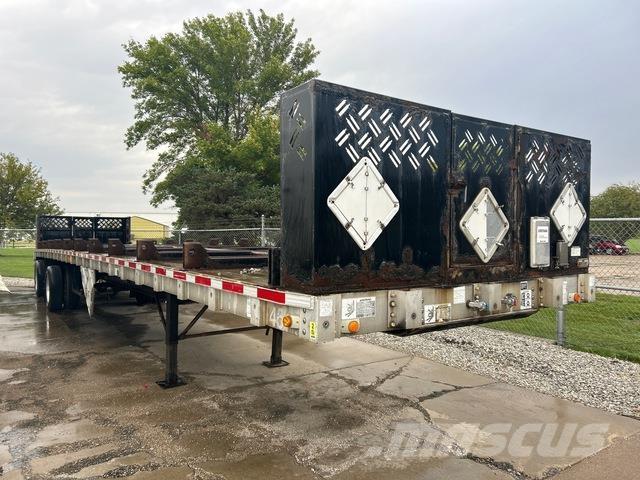 Wilson CF-900 Anhænger med lad/Flatbed