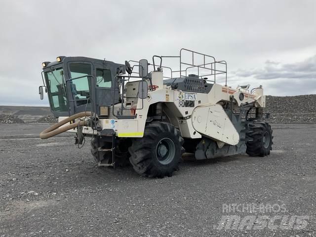Wirtgen 2400 Jordvibrationstromler