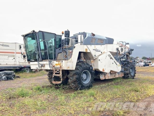 Wirtgen WR240 Jordvibrationstromler