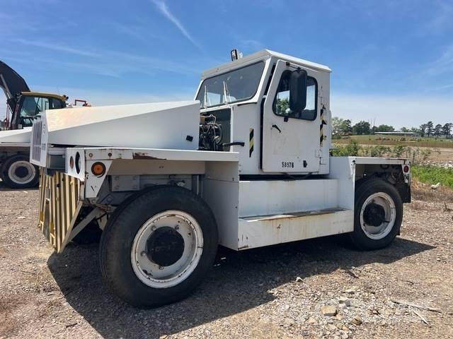  Wollard MB4 Bugsertruck