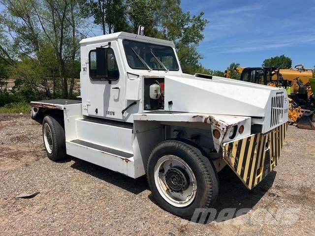  Wollard MB4 Bugsertruck