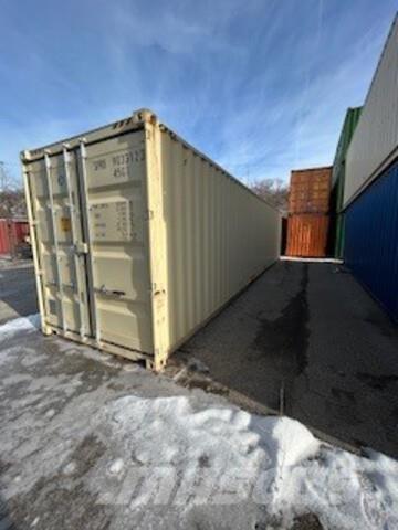  X X Opbevaringscontainere