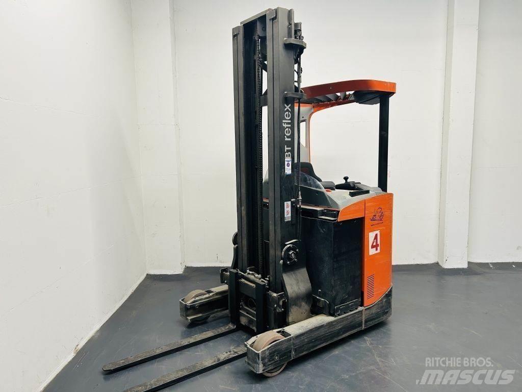 BT RRE140 Reachtruck