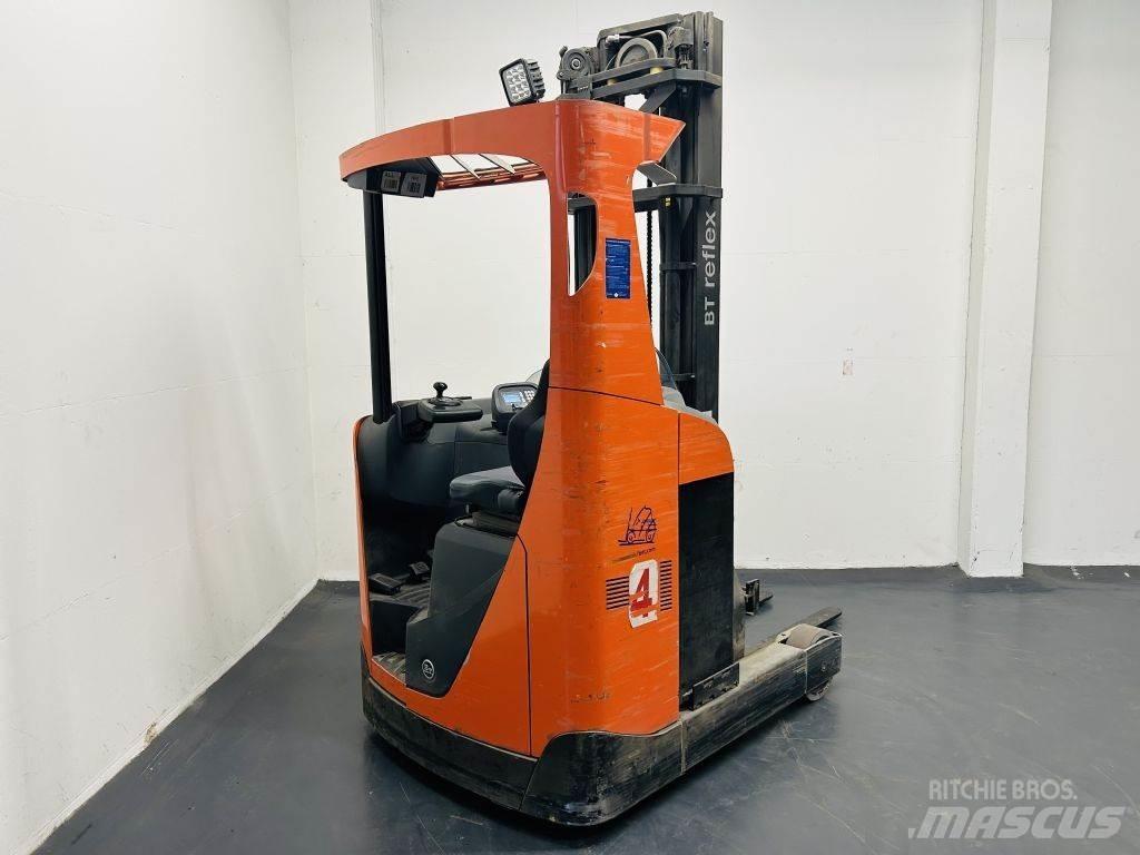 BT RRE140 Reachtruck