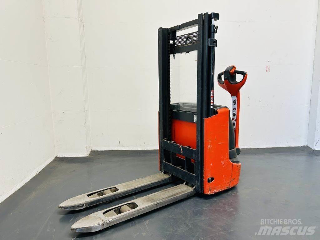 Linde L10B Gaffelstabler med gående fører