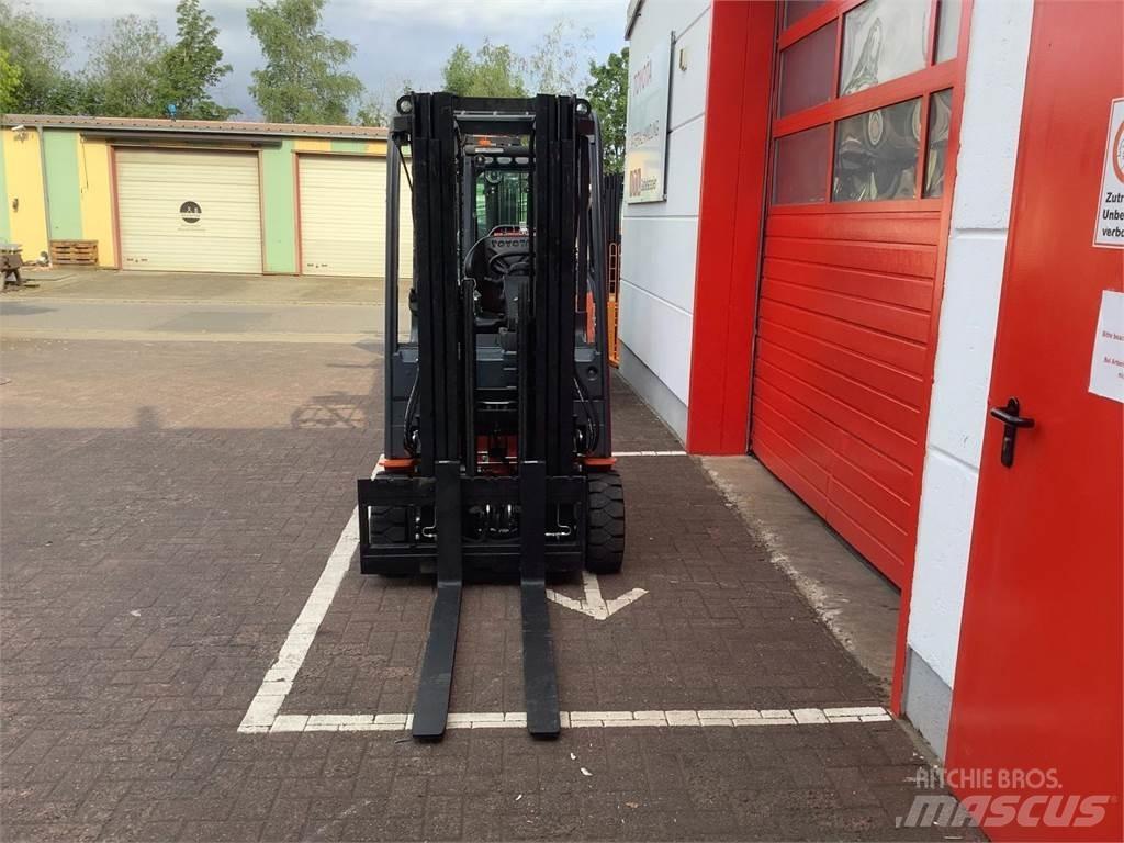 Toyota 8FBE18T El gaffeltrucks