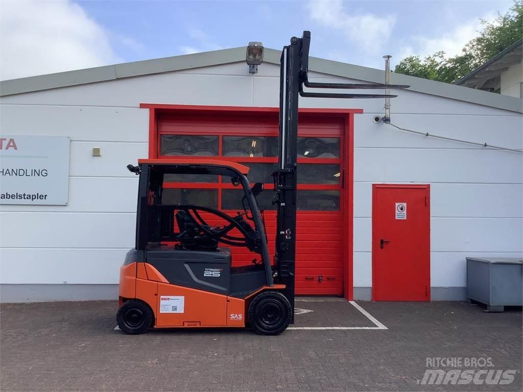 Toyota 8FBMT25 El gaffeltrucks