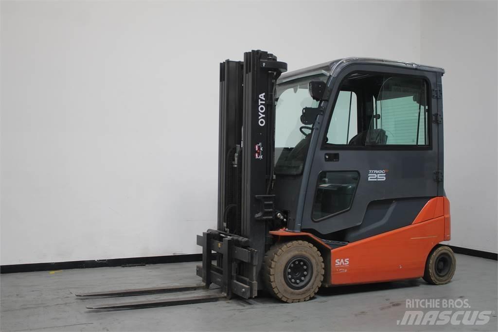 Toyota 8FBMT25 El gaffeltrucks