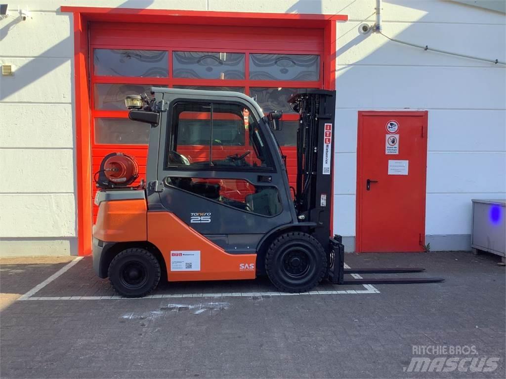 Toyota 8FGF25 LPG gaffeltrucks