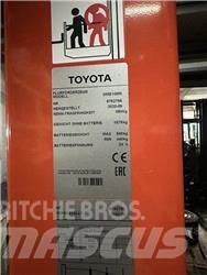 Toyota OME100M Plukketruck, høj