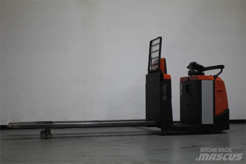 Toyota OSE250 Plukketruck, lav