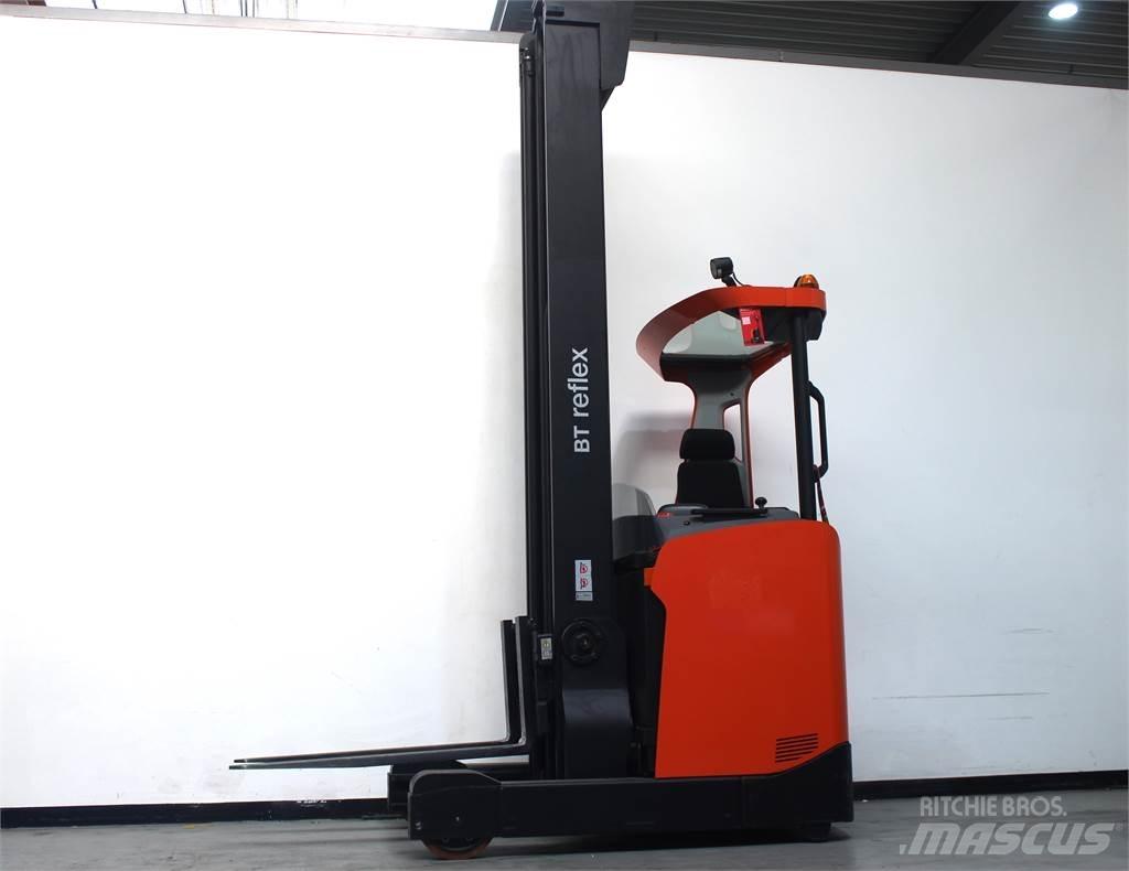 Toyota RRE160H Reachtruck