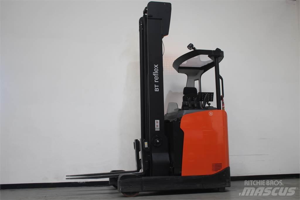 Toyota RRE160H Reachtruck