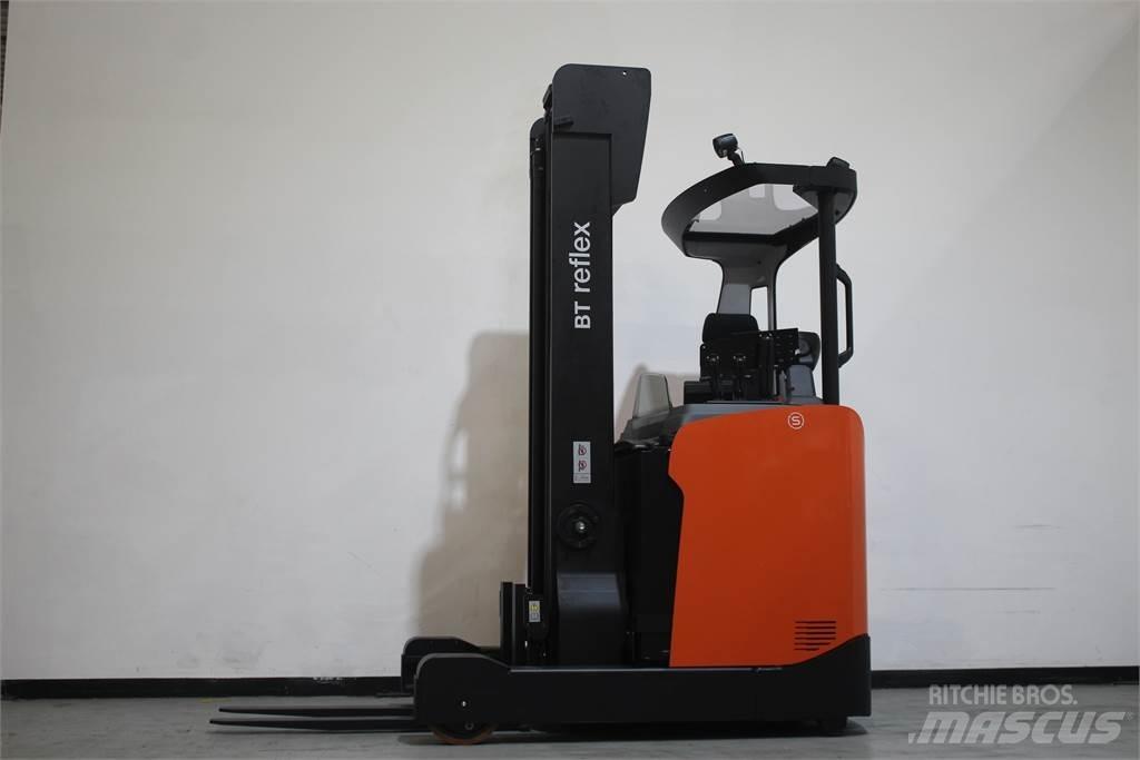Toyota RRE160H Reachtruck