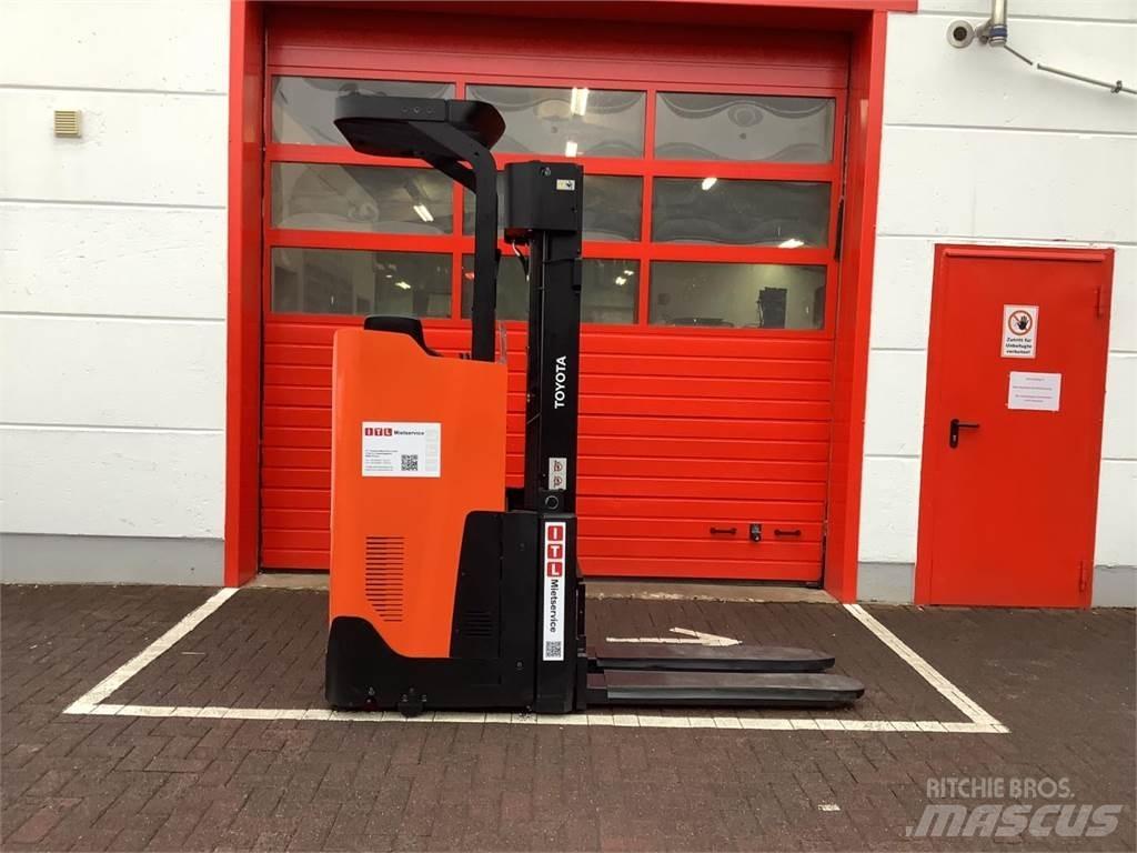 Toyota SSI160LN Gaffelstabler med gående fører