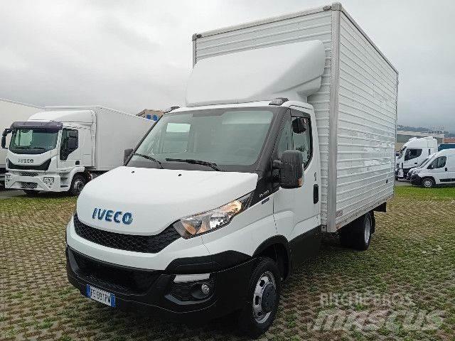 Iveco 35C13 Fast kasse