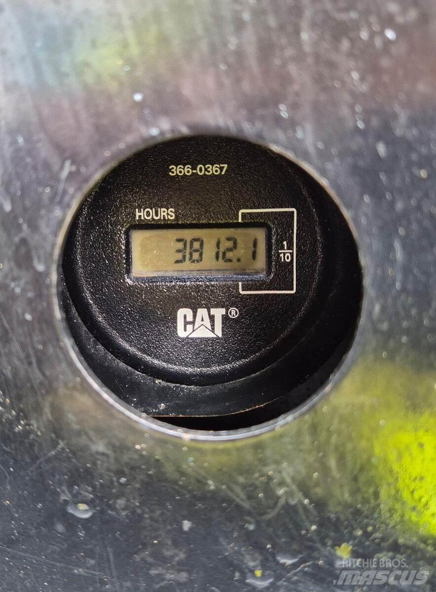 CAT 305E2 Midi-gravemaskiner 7t - 12t