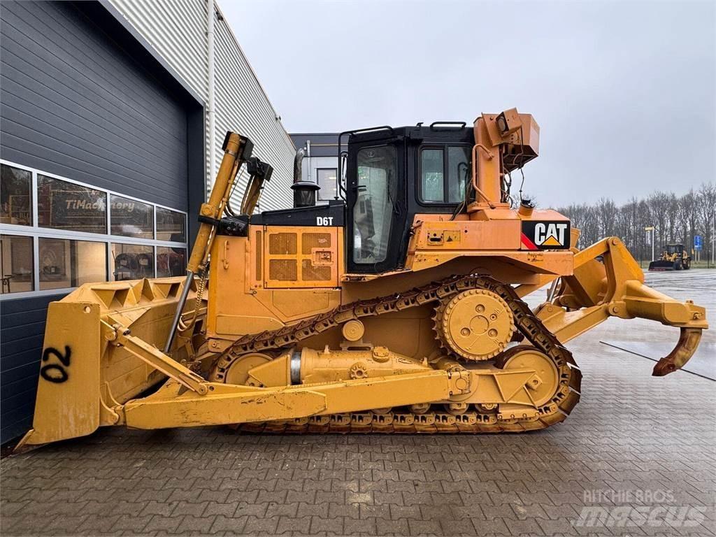 CAT D6T Bulldozer på larvebånd
