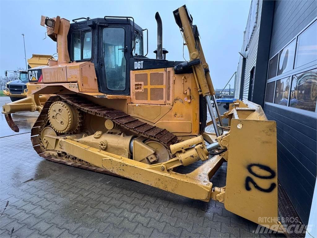 CAT D6T Bulldozer på larvebånd