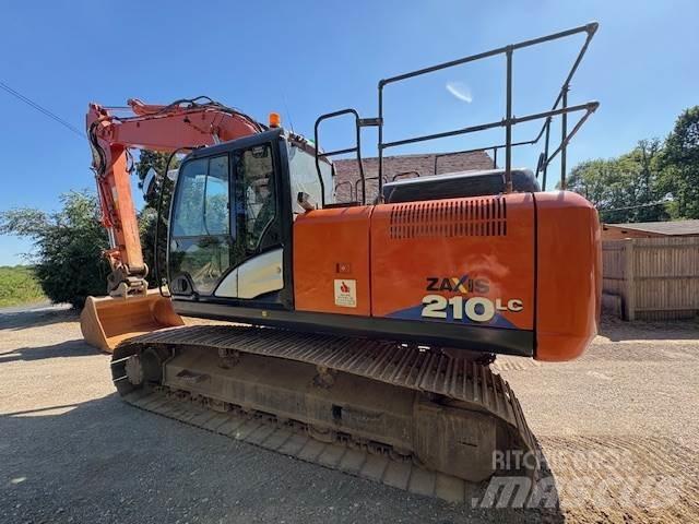 Hitachi ZX210-6 Gravemaskiner på larvebånd