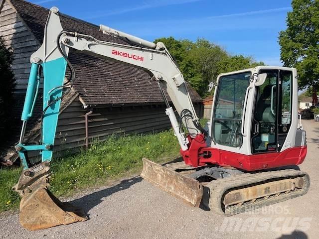 Takeuchi TB250 Midi-gravemaskiner 7t - 12t