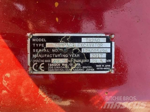 Takeuchi TB250 Midi-gravemaskiner 7t - 12t