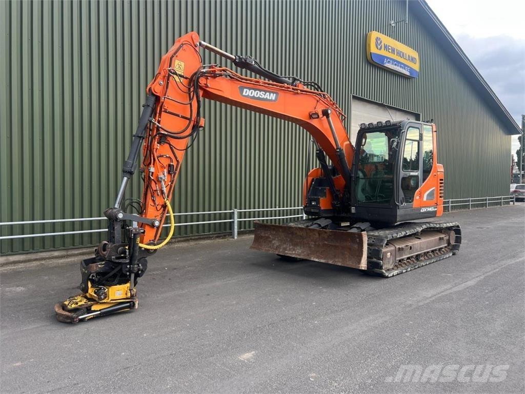 Doosan DX140LCR-5 Gravemaskiner på larvebånd
