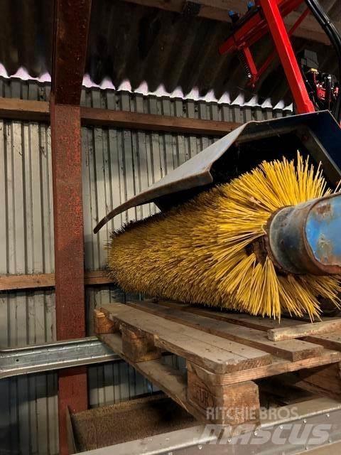 GMR FM 1200 KOST Fejemaskiner