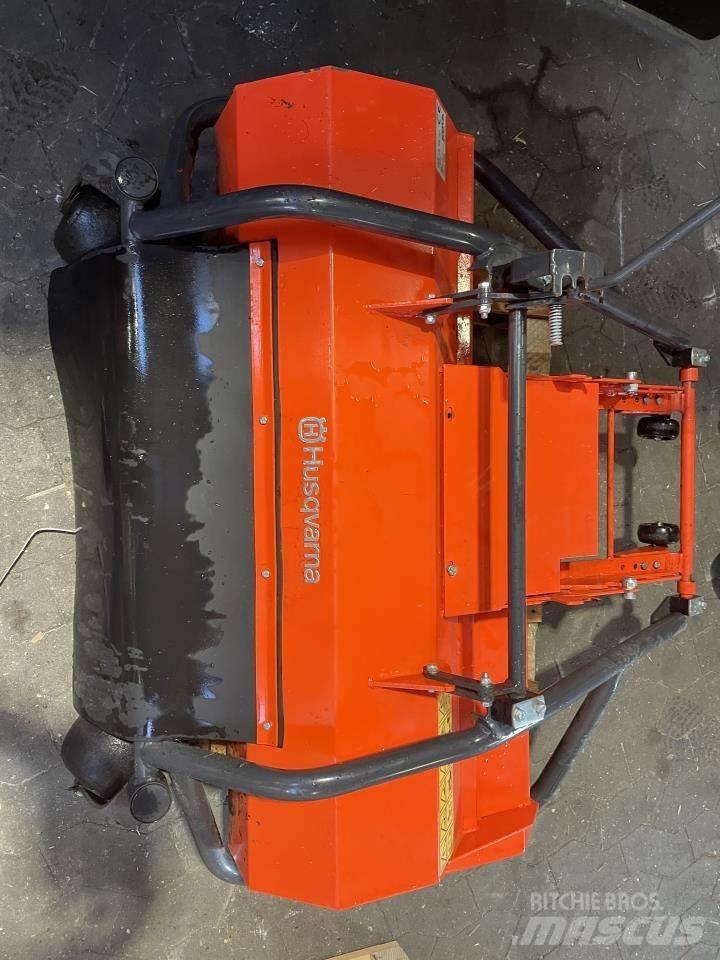 Husqvarna P100 Græsslåmaskiner
