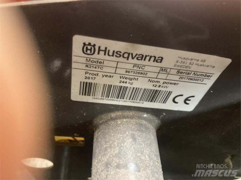 Husqvarna R214TC Græsslåmaskiner